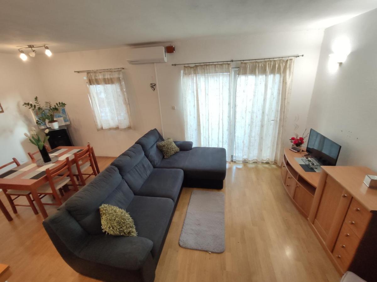 Apartments Jadranka มาคาร์สกา ภายนอก รูปภาพ