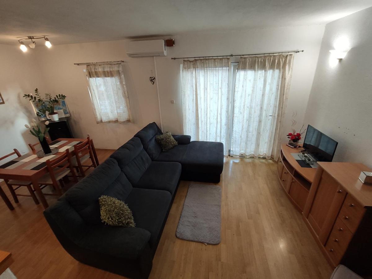 Apartments Jadranka มาคาร์สกา ภายนอก รูปภาพ